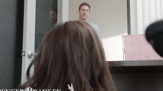 Erotic America - Spencer Bradley is a very naughty employee