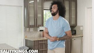 JC Wilds Is So Turned On With Her Cutie Next Door James Angel Finally Gets What She Wants, His Huge Dick - Reality Kings