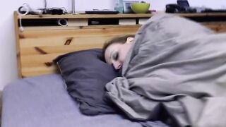 Round booty German cunt with mouth shaving and cool off her soak cunt