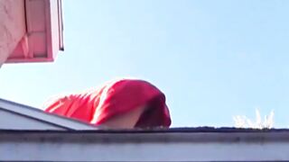 BrookeSkye went to the rooftop and rubbing her twat