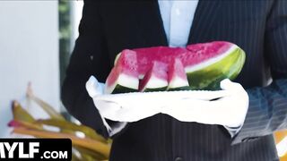 Older Thot Robbin Banx Getting Penis Served on a Platter
