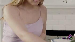 Have Your Cake And Step Sister Too - S19:E5