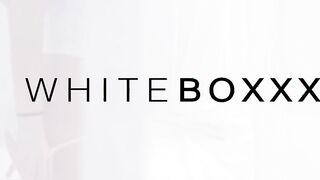 WHITEBOXXX - BUBBLE BUTT BLONDE VINNA REED INTIMATE SEX WITH HER TRAINER - LETSDOEIT