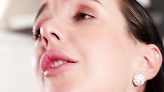 Thirst Trap - S13:E12