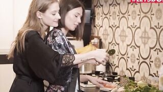 A VAGINA WITH MOUTH KNOWS Best Friends Tiffany & Eve Romantic Lesbian