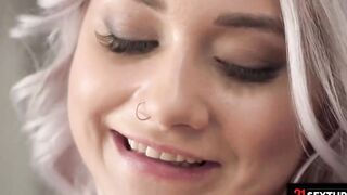21 SEXTURY - Bikini Babes Boned! And Play With Each Other's Pussies