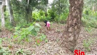 2 Brothers Caught Fucking 2  Local Ebony African With Snatch Sisters Farming Inside Outdoors,