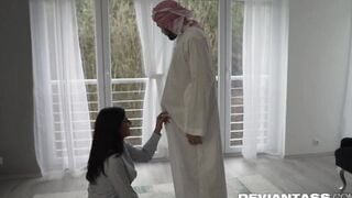 الفحل بندر يزغب معلمته القحبة ويعطيها درس بالزغب العربي