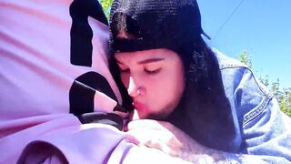 Head challenge inside outdoor to a stranger, the bro thought it was prank
