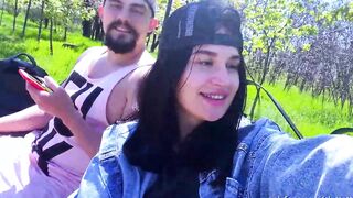 Head challenge inside outdoor to a stranger, the bro thought it was prank
