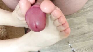 Incredible Toejob and Hand Job with Cum on Foot