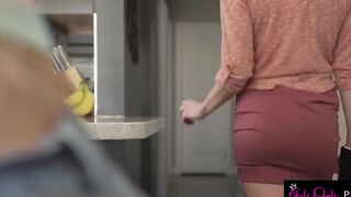 BFF says "i've never been with another Women Before, have You?" S2:E11