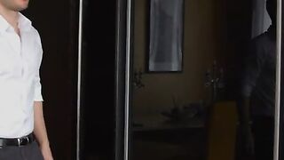 Let Yourself In - S39:E30