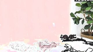 DOEGIRLS - (Emma Hix) - Blonde 19 Yo Shows Her Amazingly Goddess Boobies And