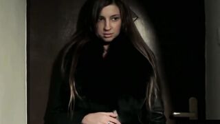 Beauty Girl watches herself in the mirror while she masturbates