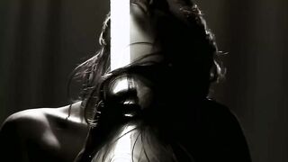 Beauty naked dark hair fingerbangs herself to an insane orgasm
