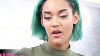 GIRLSRIMMING - Perfect Bae anal satisfaction with voluptuous black Capri Lmonde