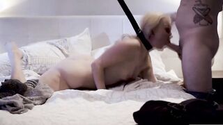 Cougar masturbates pussy while chokeplayed to get over issues