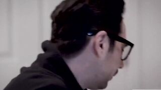 Cougar masturbates pussy while chokeplayed to get over issues