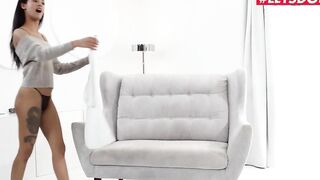 WHITE BOXXX - teenie Yo Capri Lmonde Is Leaking And Ready