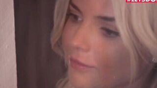 A WOMEN KNOWS - Lesbian Goddesses Lust After Each Other