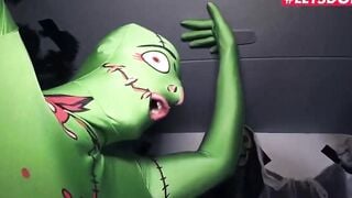 LETSDOEIT - 1 Of A Kind Halloween Nailed Party In The Car Backseat