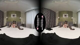 Solo gal, Monica is masturbating with a sex sex toy, into VR