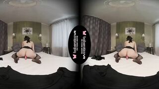 Solo gal, Monica is masturbating with a sex sex toy, into VR