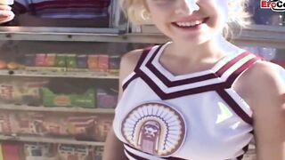 Blonde 19 yo pounded! into a car until the jizzed into her face