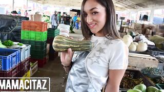 CARNE DEL MERCADO - Thin Latina Picked Up To Get