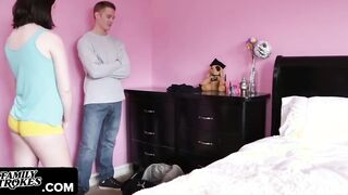 Family Strokes - Mischievous barely legal Yo Hottie Bribes Her New Step Brother By Gagging On His Huge Dong