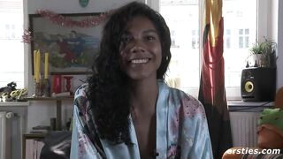 Dark Skinned goddess Masturbates Outside