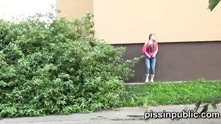 Desperate girls are peeing inside front of their neighbours house