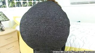 English MILF Lelani takes off her party dress and plays