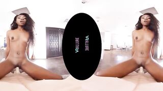 Petite black Beauty plays with her sex toys inside virtual reality