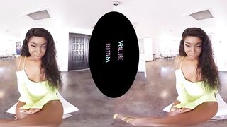 Petite black Beauty plays with her sex toys inside virtual reality