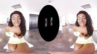 Petite black Beauty plays with her sex toys inside virtual reality