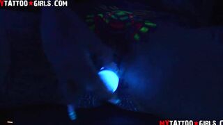 BlackWidow Blacklight solo masturbation