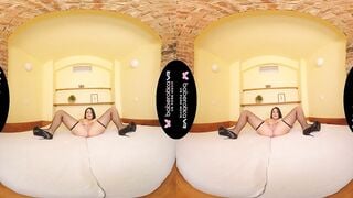 Solo dark hair, Lucia Denvile is masturbating, inside VR