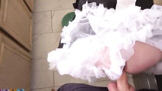Stepmom's floor cleaning maid home porno