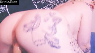My huge booty bounces on top of a dick