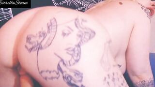 My huge booty bounces on top of a dick