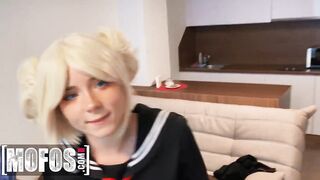 Mofos - Sweetie Fox Dresses Up To Got Her Bf's Ebony Bull Attention & Hides A Ass Plug Inside Her Butt