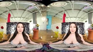 VRALLURE Meditating With Alyx Performer