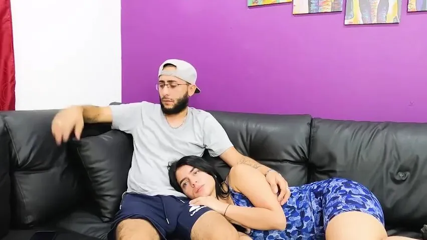 Latina Cousin Porn - Exposed Latinas - I fuck my Bombshell latina cousin on the couch while  watching a video - Abby Montano