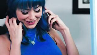 GIRLSWAY - sexy Gamer Jewelz Blu Rides Her Roommate's Cunt After Her Streaming.