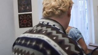 A young slut finds out how to gotten fucked crazy hot babe