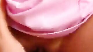 The sexsual mysteries of an experienced bimbo