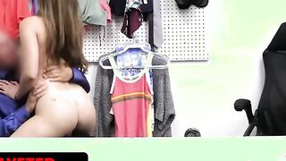 Shoplyfter - Bae 18 Offers A Erotic Deal To Avoid