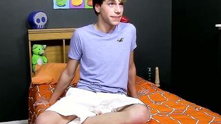 Sexy twink JR Adams fills his tight ass and blows his load